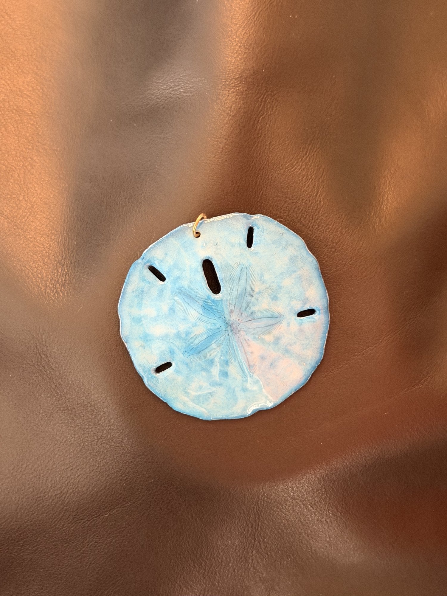 Centerpiece 037 on leather