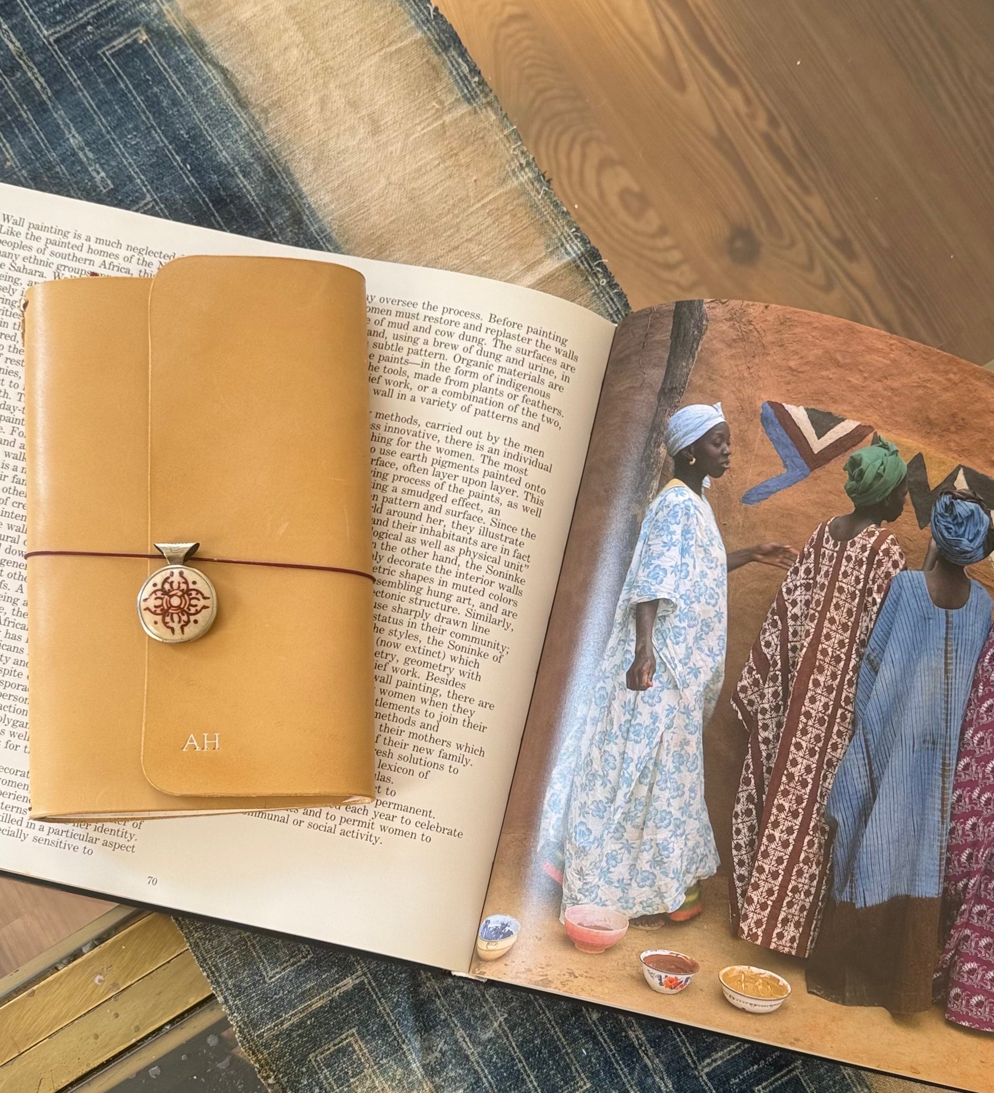 Spizer Studio leather journal detail photo