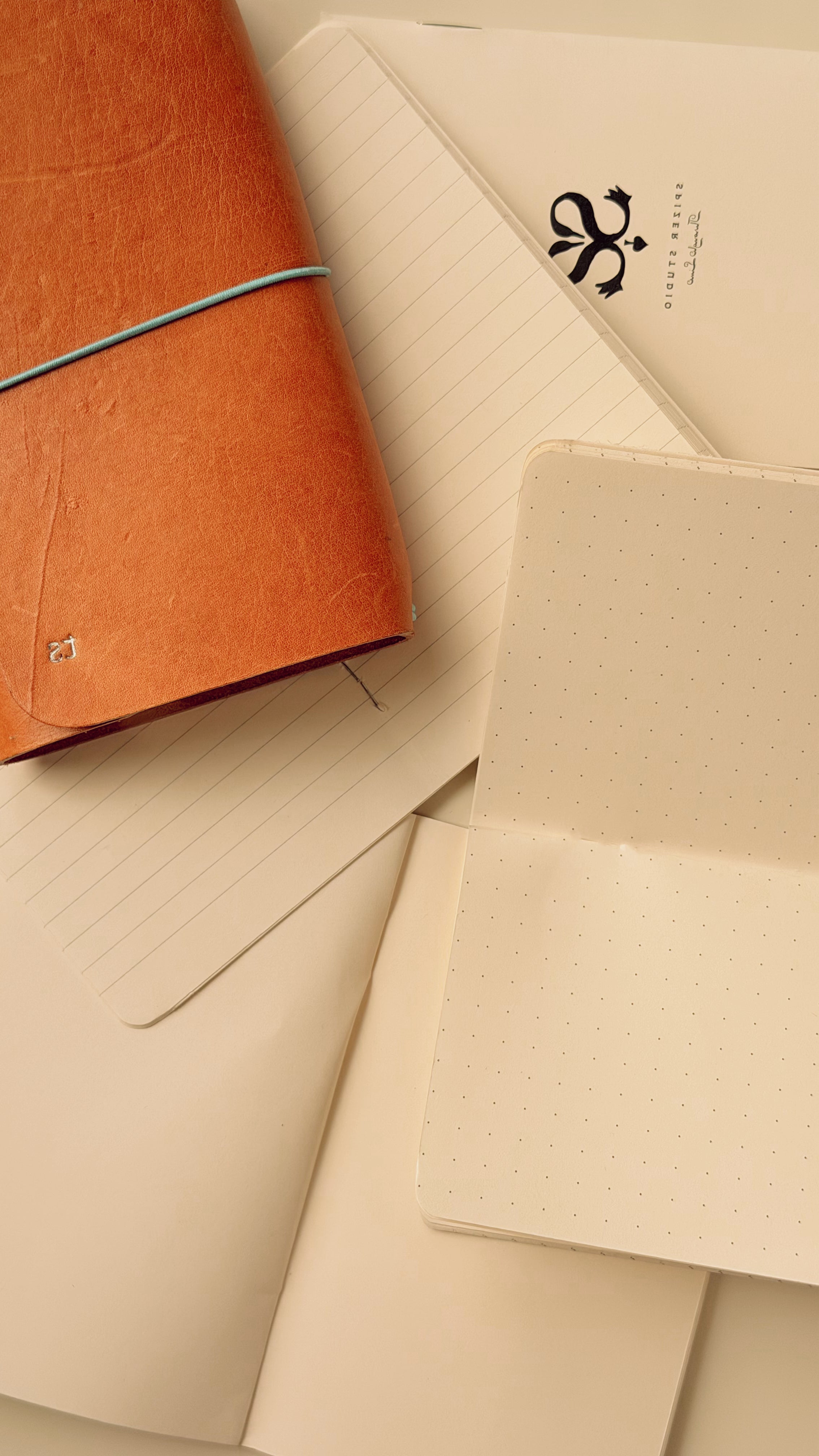 Muse A6 refillable leather journal with insert pages