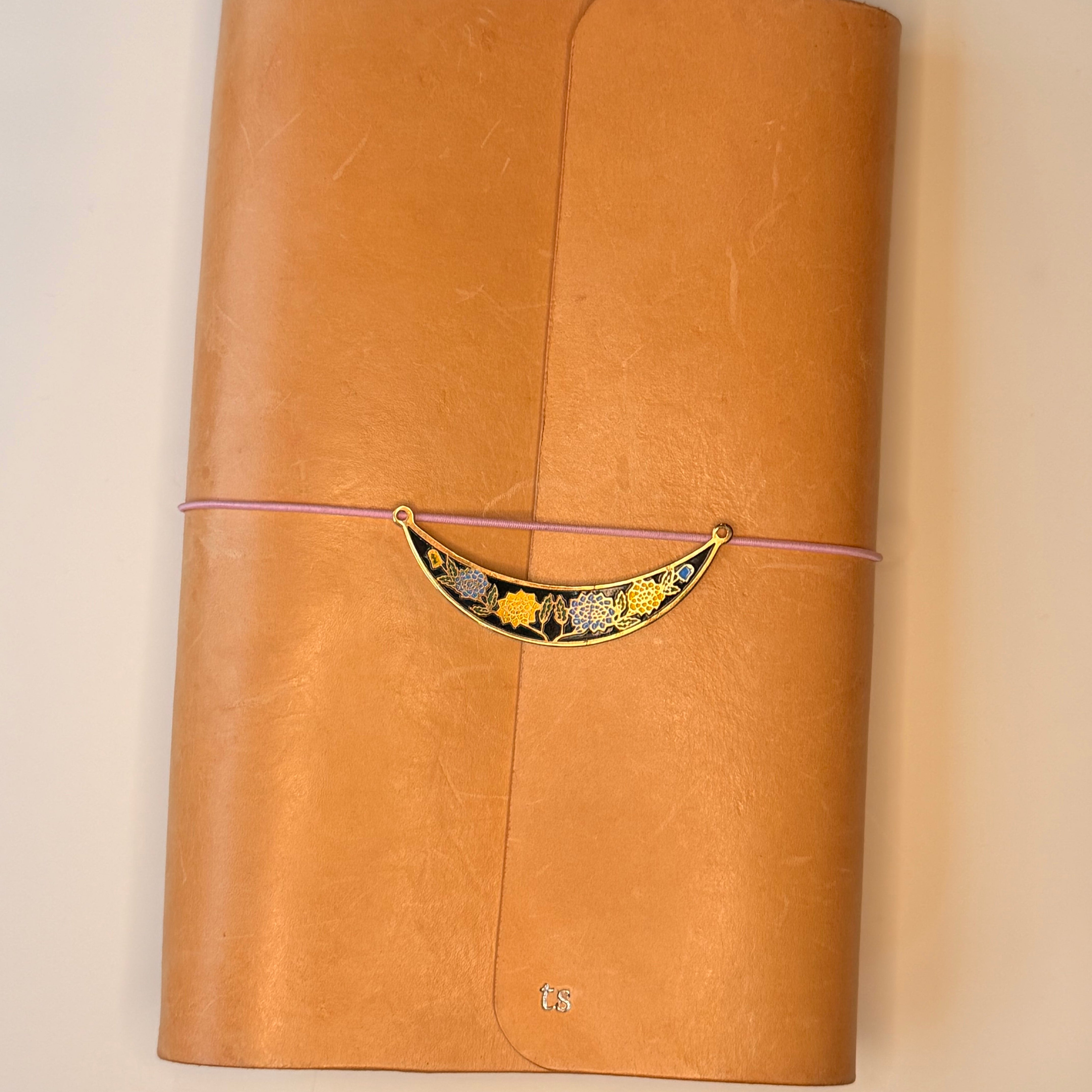 BAR 008 — Spizer Studio handcrafted leather journal — photo 3 of 6